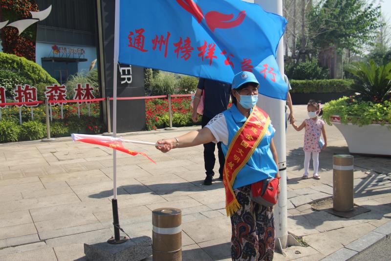 <strong>操b网站舔胸舔b</strong>